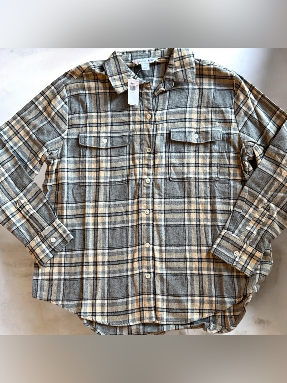 Old Navy The Boyfriend Shirt Gray and Cream Plaid Button-Down Shirt!